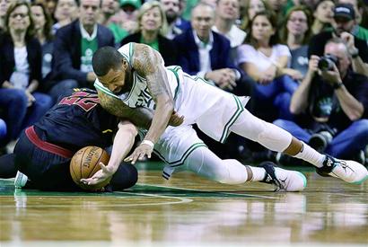 火箭在兴奋和恐惧中前行