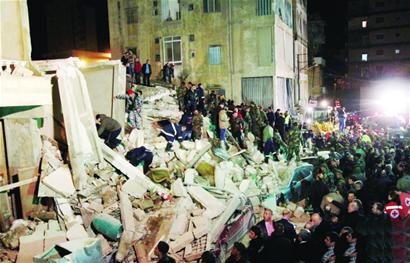 6层老楼雨中坍塌黎巴嫩26人丧生