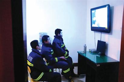 出警32起 消防车上度过元宵夜