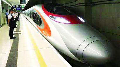青岛造“动感号”高铁列车香港开跑