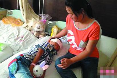 患儿度过感染期一月后安装义眼