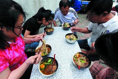 煮海鲜要多长时间_海鲜怎么煮_海鲜披萨(3)