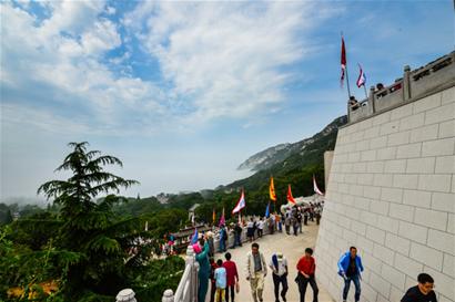 景美人更美 游客赞岛城