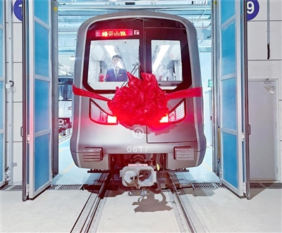 这条地铁线一开就火